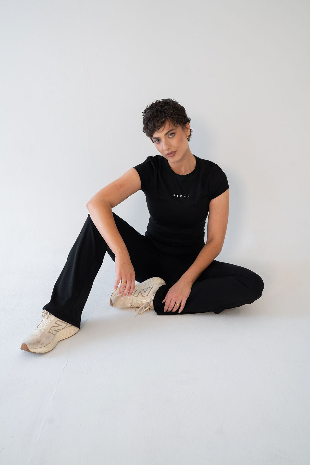 Adelaide Soft Sculpt Flare pants in Black with pockets