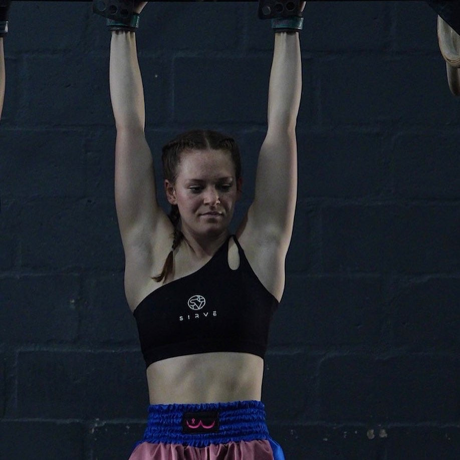 Sirve Asymmetric sports bra