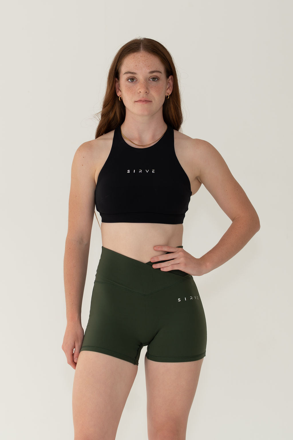 Born to Sirve shorts in Green