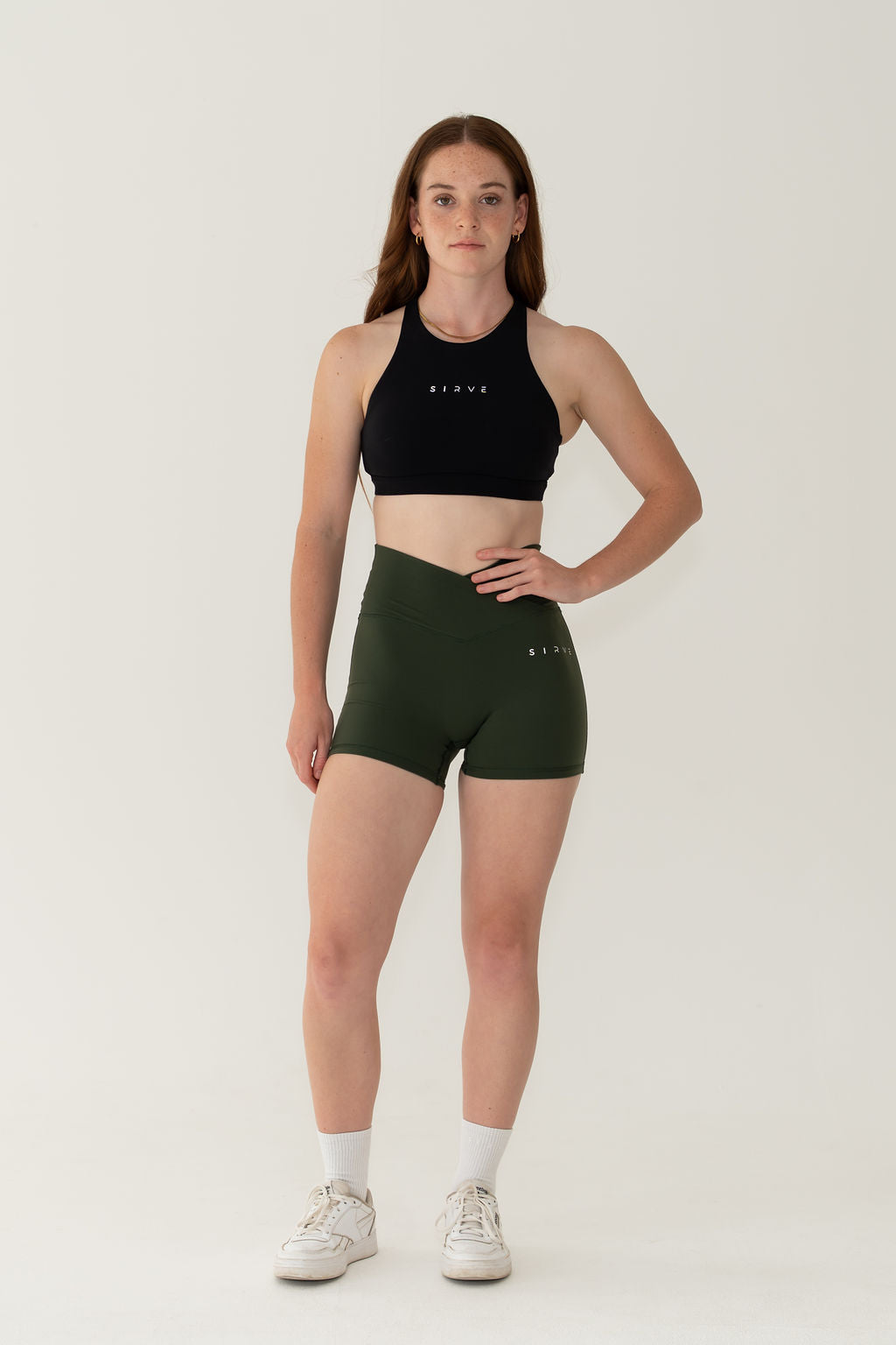 Born to Sirve shorts in Green