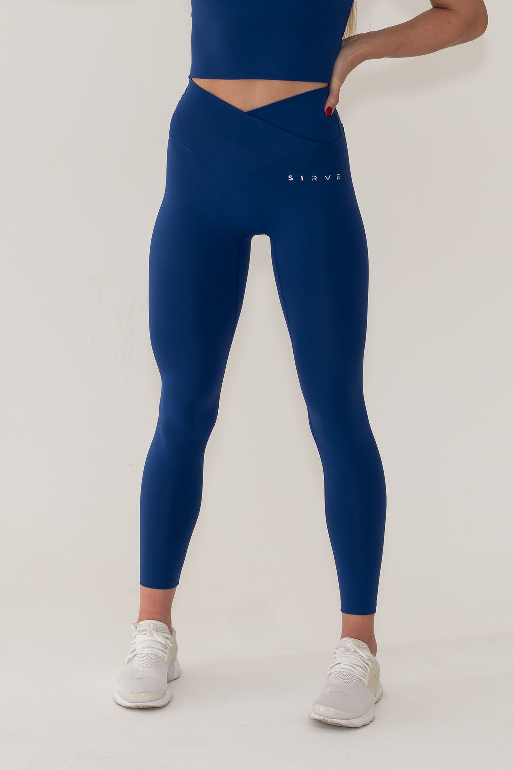 Born to Sirve pro tights in blue