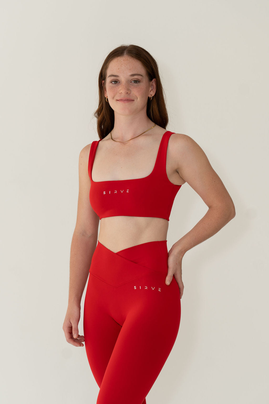 Born to Sirve pro tights in red
