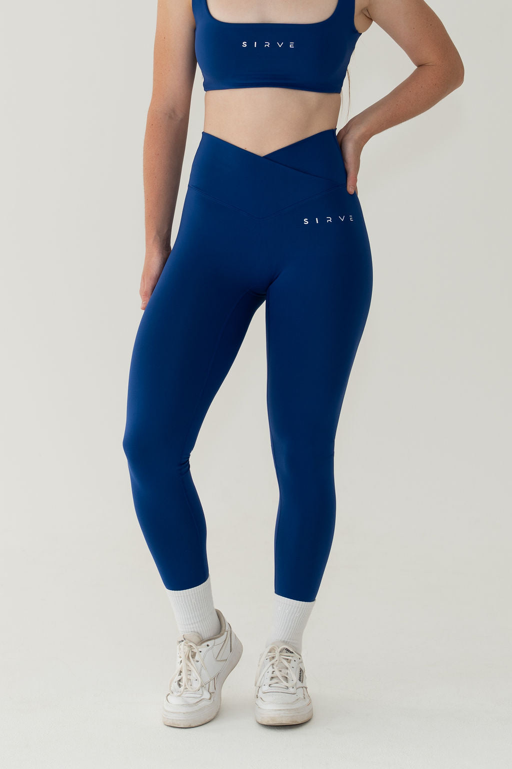 Born to Sirve pro tights in blue