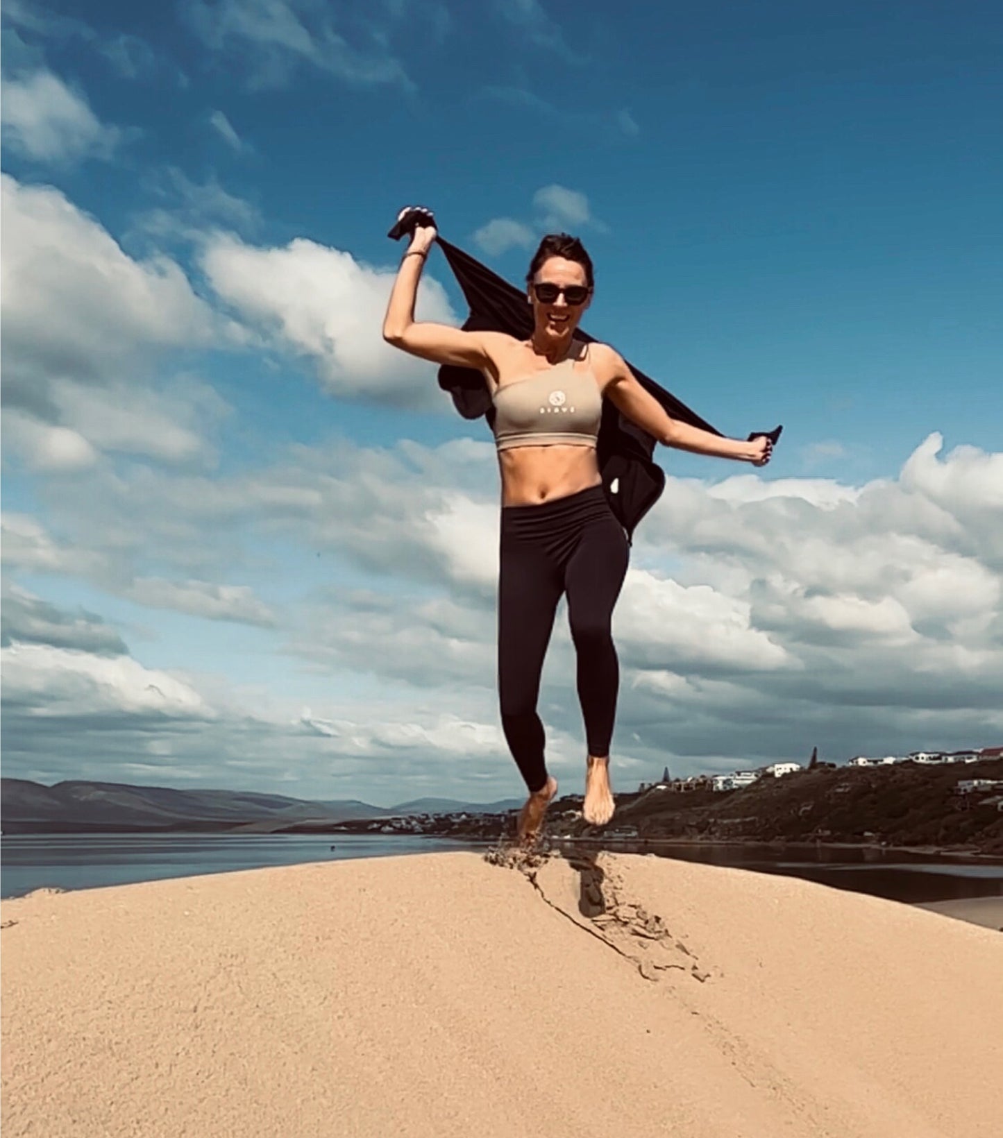 Sirve Asymmetric sports bra