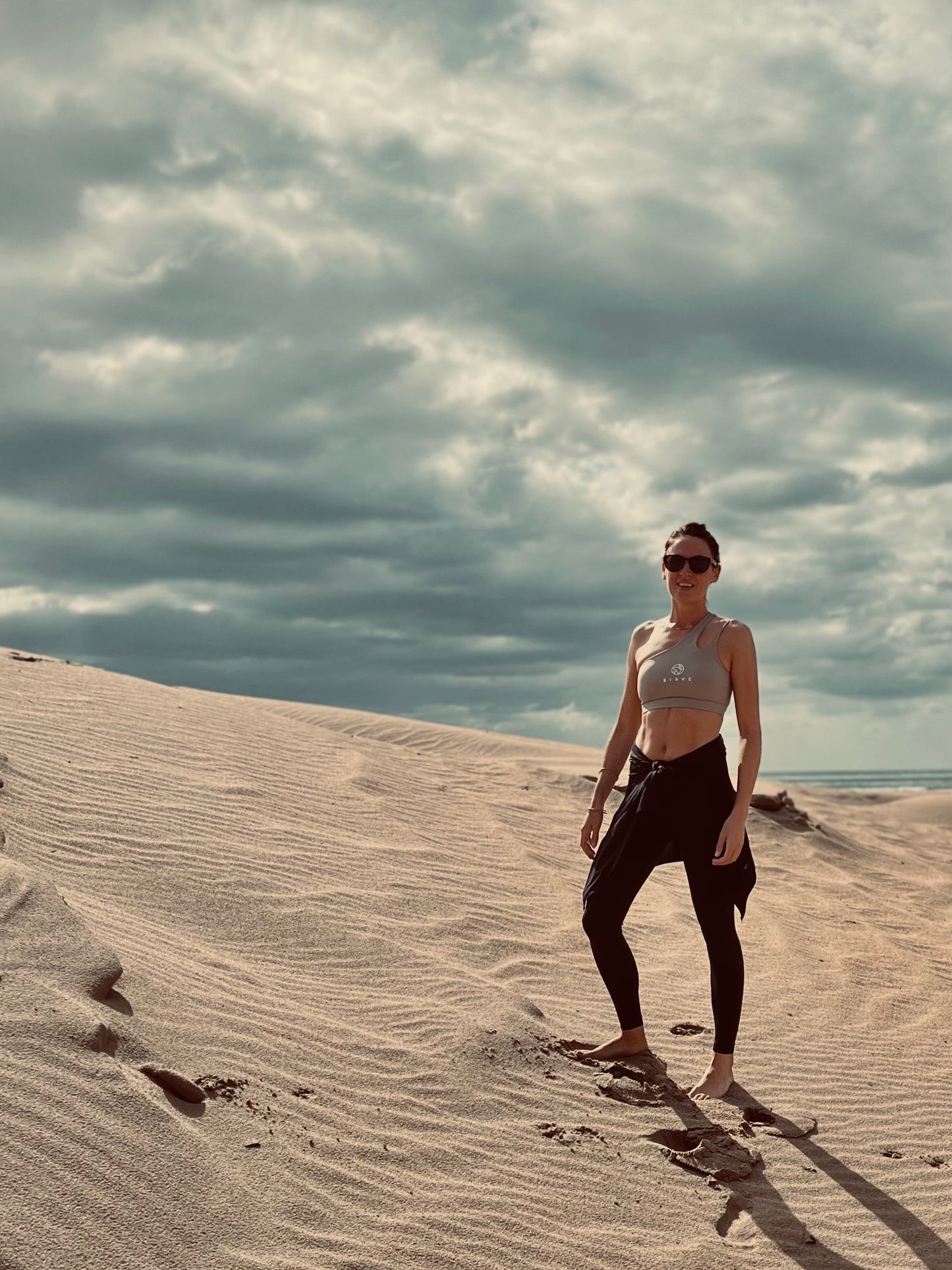 Sirve Asymmetric sports bra